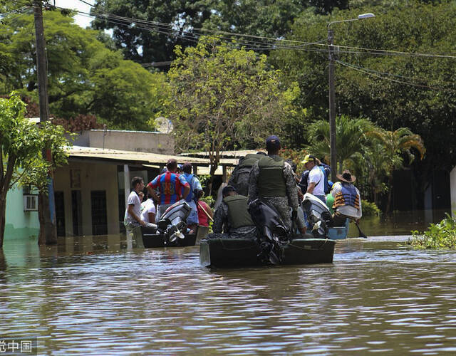 哥斯达黎加大雨灾害引发全国紧急状态，政府采取行动应对危机