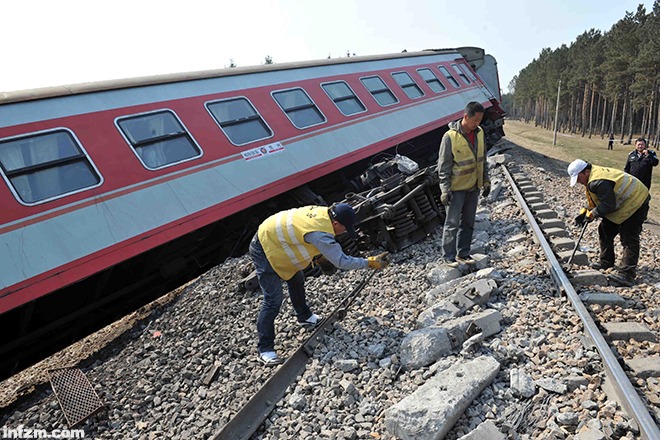 K7034次列车脱线事故深度剖析，事故原因全解析